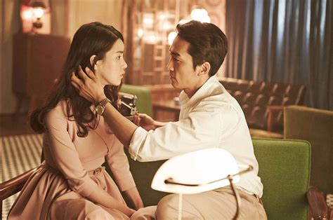 Film drama Korea atau yang juga dikenal dengan drakor sangat populer di Indonesia. . Korean movie sex
